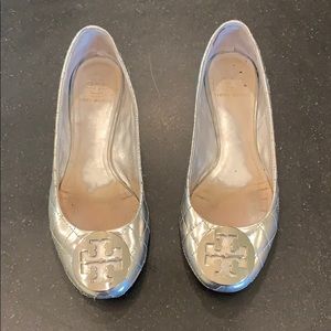 Silver quilted flats